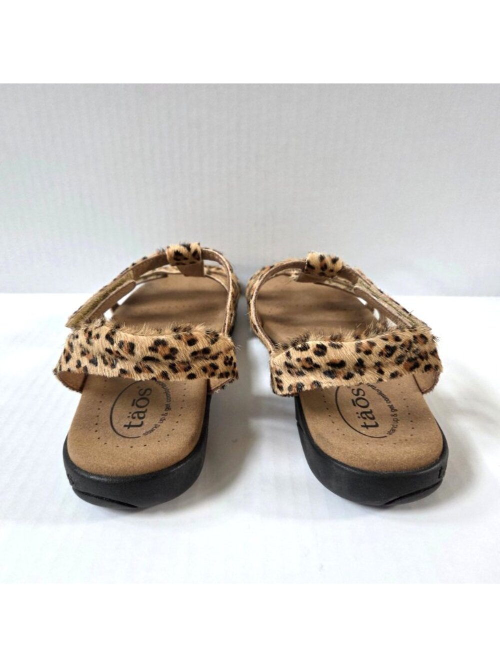 Taos Sandals 9 Trophy 2 Beige Cheetah Pony Hair Leather T Strap Comfort Shoes - Picture 10 of 11